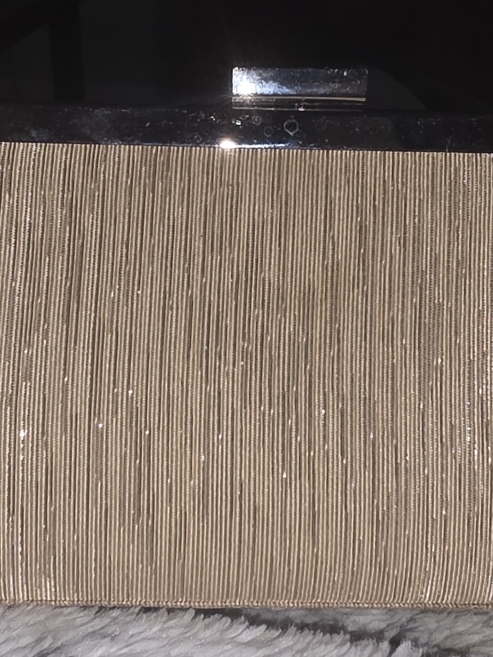 Elegant Textured Metallic Gold Clutch with Chain Strap - Picture 4 of 5